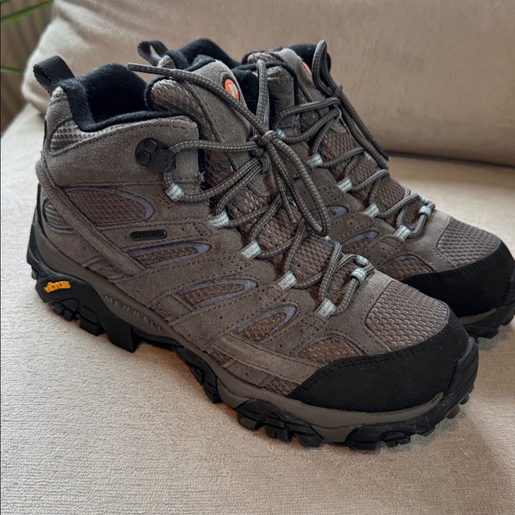 Merrell Women's Moab 2 Mid Waterproof Hiking Boots - Picture 1 of 9